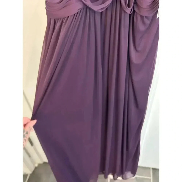 DAVIDS BRIDAL NWT plus size  halter bridesmaid mother of the bride dress size 16 - Picture 3 of 9